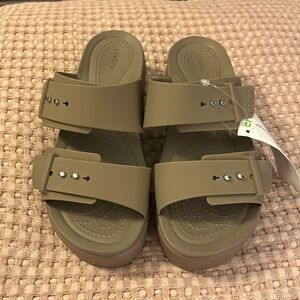 Crocs - Brooklyn Croco Low Wedge Espadrilles